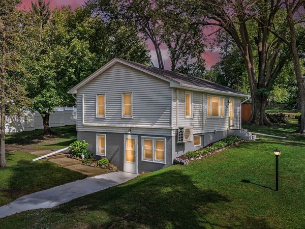 595 Kimball Street NE, Fridley, MN 55432