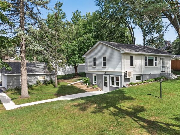 595 Kimball Street NE, Fridley, MN 55432