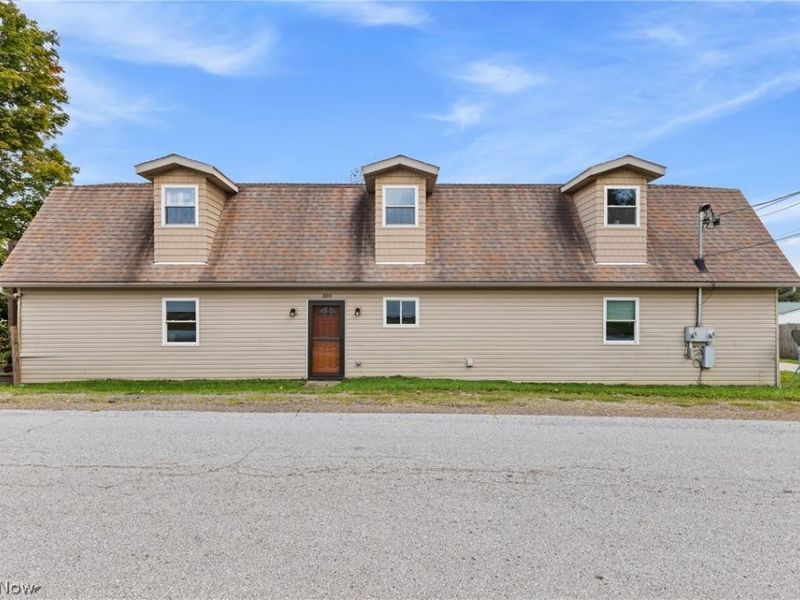 308 Carl Street, Barnesville, OH 43713 Photo 2