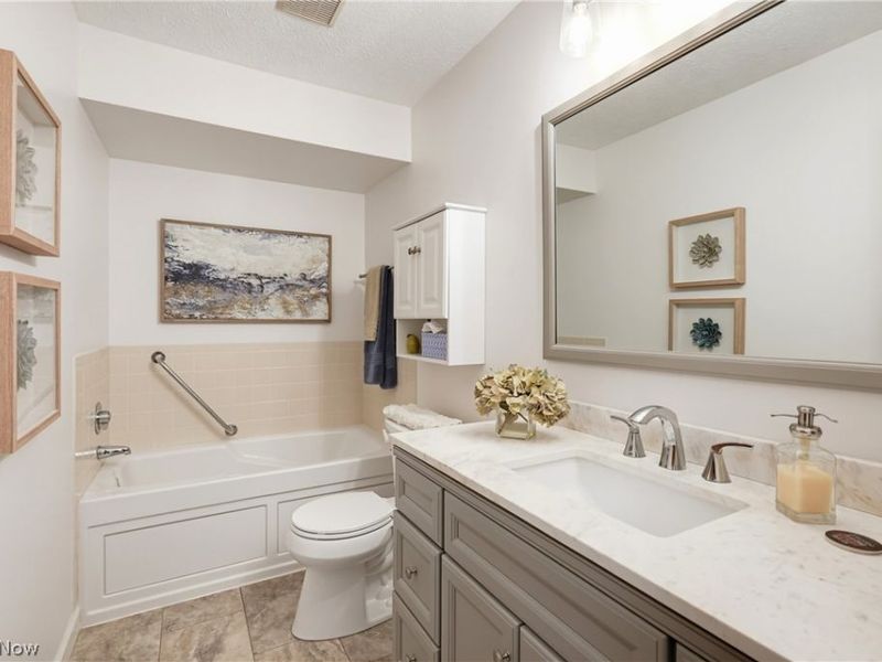 7582 Heather Circle, Kent, OH 44240 Photo 22
