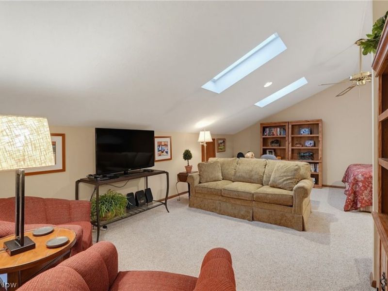 7582 Heather Circle, Kent, OH 44240 Photo 31