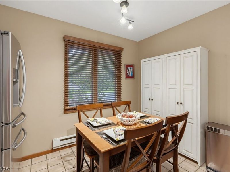 7582 Heather Circle, Kent, OH 44240 Photo 6