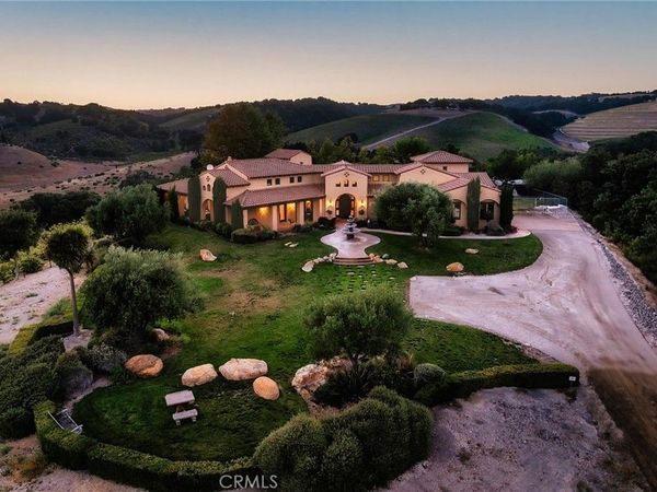 3130 Oakdale Rd. , Paso Robles, CA 93446