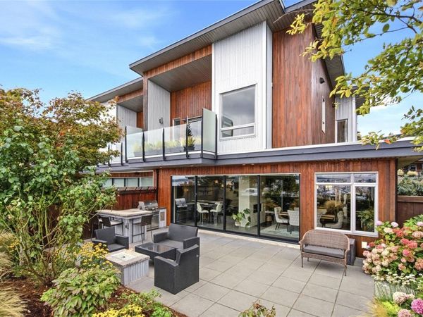 744 Handy Rd, Unit #111, Mill Bay, BC V0R 2P1