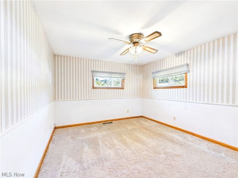 925 Belrock Avenue, Belpre, OH 45714 Photo 27