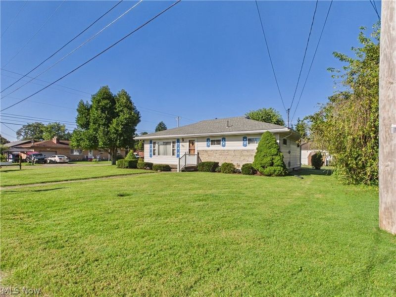 925 Belrock Avenue, Belpre, OH 45714 Photo 3