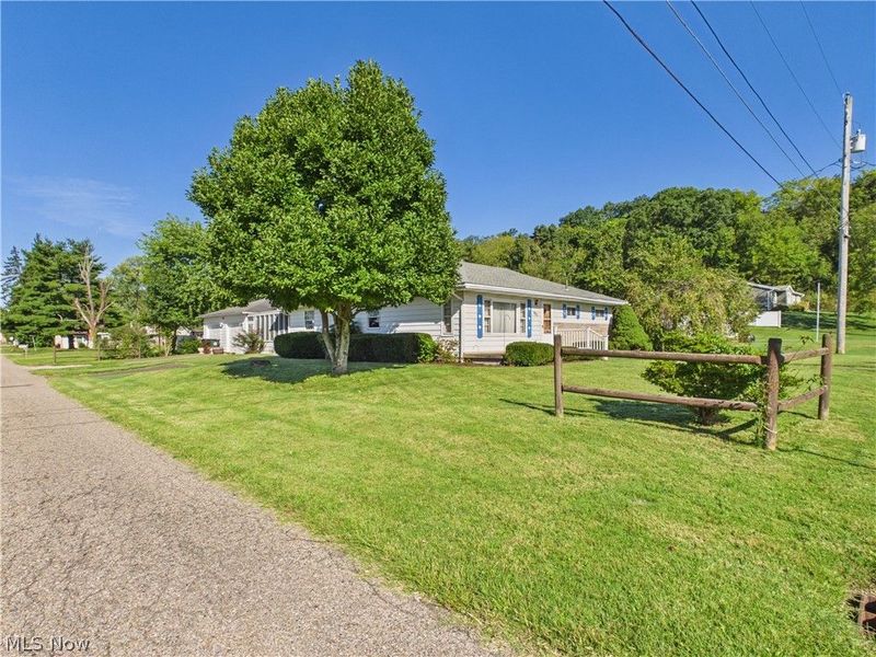925 Belrock Avenue, Belpre, OH 45714 Photo 4