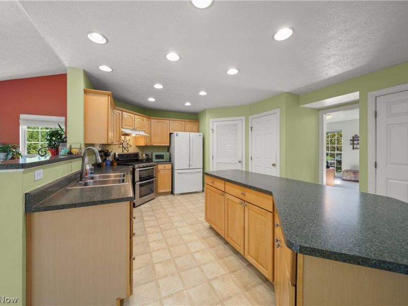 1781 Parker Lane, Twinsburg, OH 44087 Photo 11