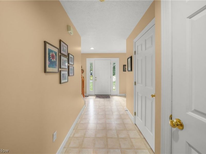 1781 Parker Lane, Twinsburg, OH 44087 Photo 3