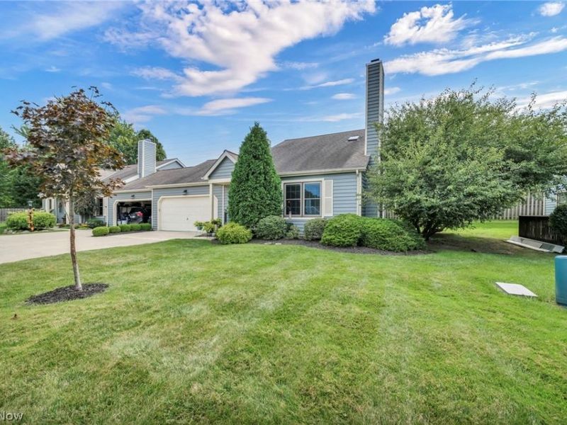 19 Pond Drive, Rocky River, OH 44116 Photo 4
