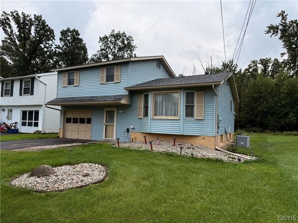 6580 Rutger Road , East Syracuse, NY 13057