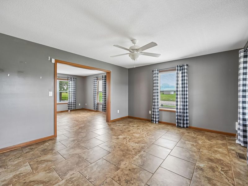 800 Mckees Mill, New Carlisle, OH 45344 Photo 4