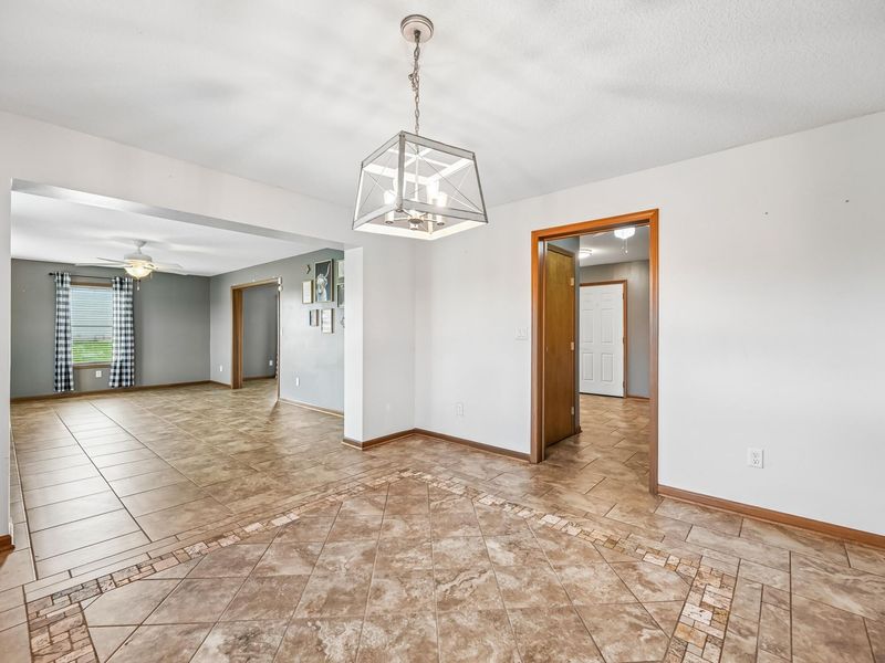 800 Mckees Mill, New Carlisle, OH 45344 Photo 9