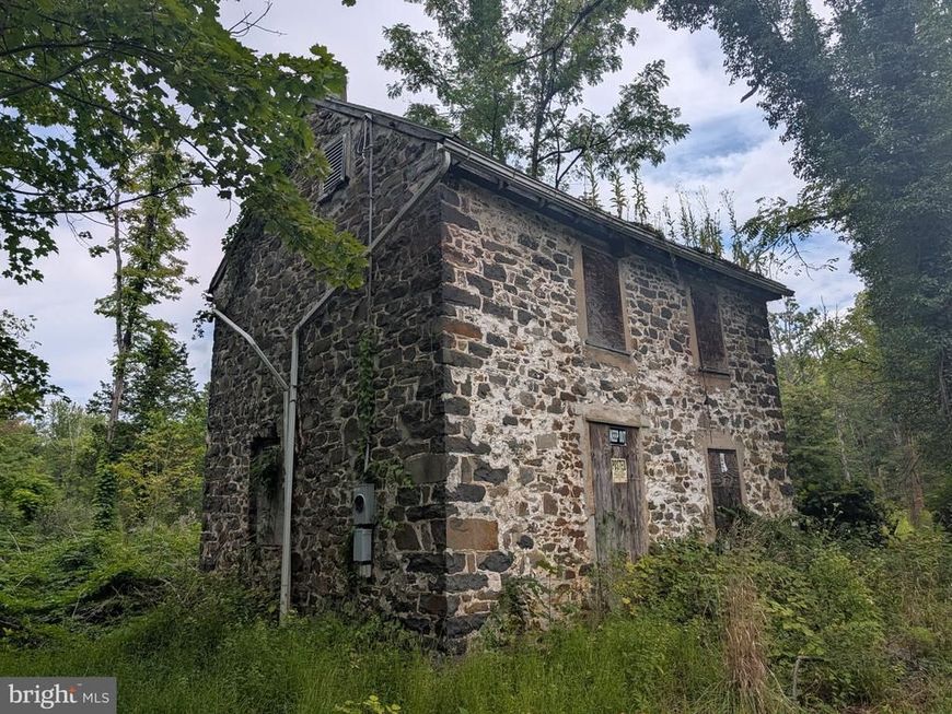 3051 Bursonville Road , Riegelsville, PA 18077 Main Photo