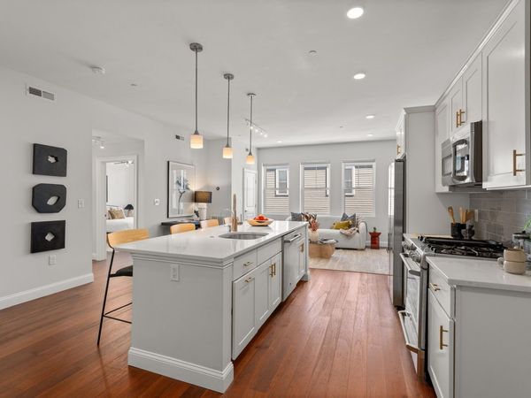 170 W Broadway, Unit 310, Boston, MA 02127