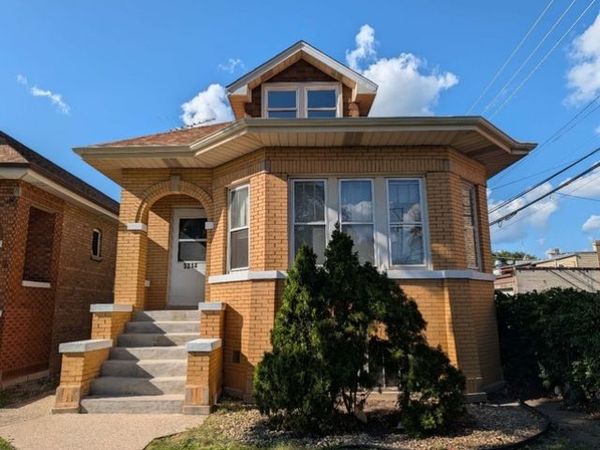 5214 W Schubert Avenue , Chicago, IL 60639
