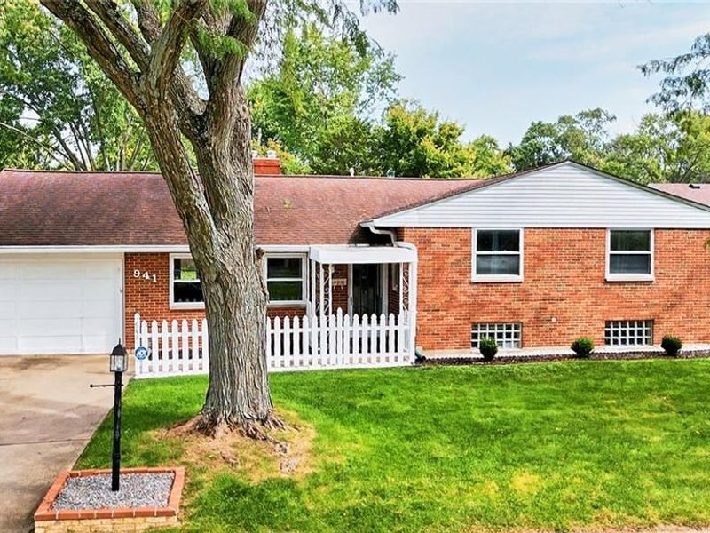 941 Hollendale Drive, Kettering, OH 45429 Photo 1