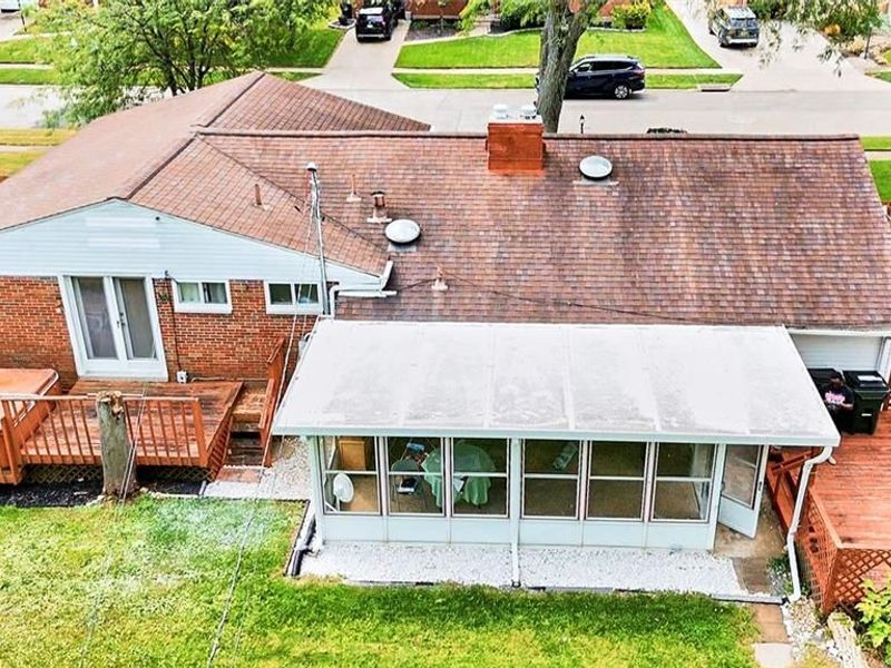 941 Hollendale Drive, Kettering, OH 45429 Photo 2