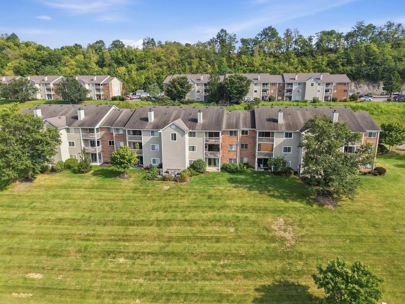 220 Willowbrook Court, Unit 10, Wilder, KY 41071 Photo 4