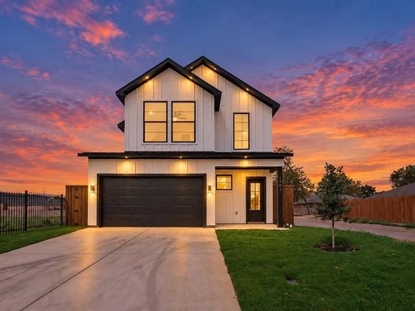1901 Morris Street , Dallas, TX 75212