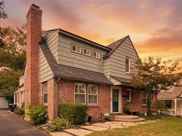 6848 Locust Street, Kansas City, MO 64131