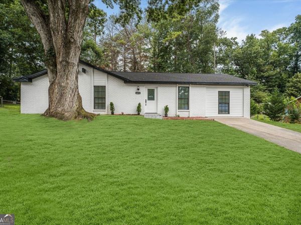 6073 Fieldcrest Drive, Morrow, GA 30260