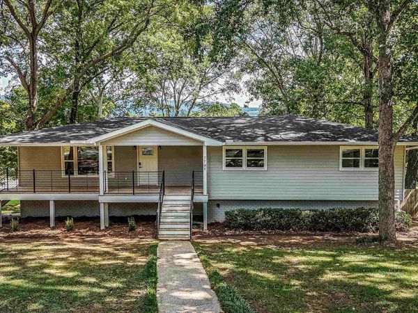 7705 Martha Drive SE, Huntsville, AL 35802