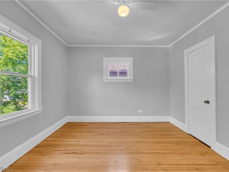 921 Helmsdale Road, Cleveland Heights, OH 44112 Photo 13