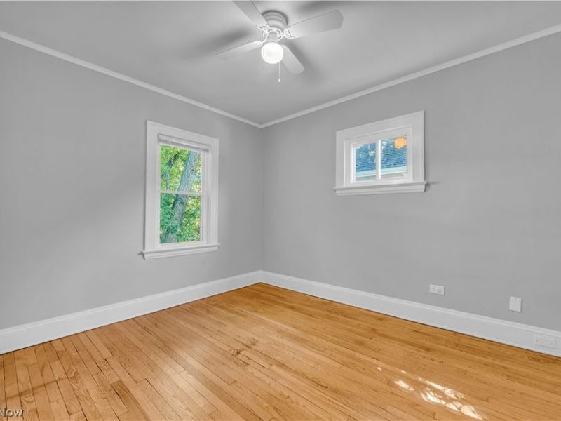 921 Helmsdale Road, Cleveland Heights, OH 44112 Photo 16