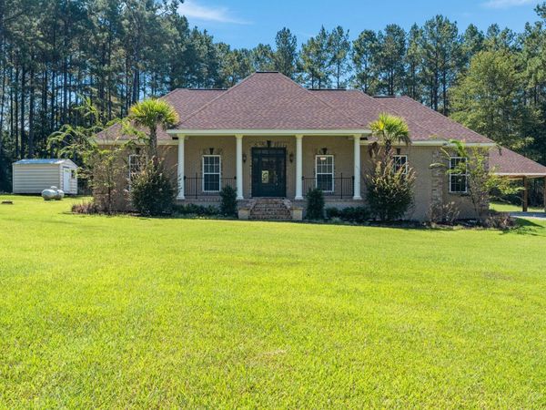 11 Maple Dr., Ellisville, MS 39437