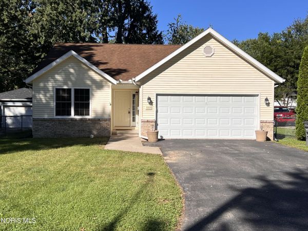 2223 Vaness Drive, Toledo, OH 43615