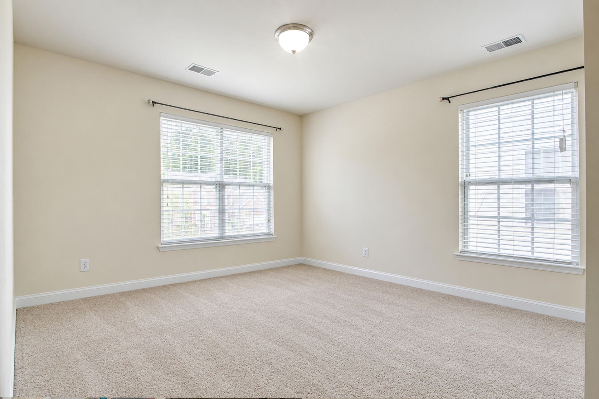 3342 Kirkwall Drive Photo 25