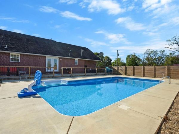 237 Baggs Hill Lane, Broken Bow, OK 74728