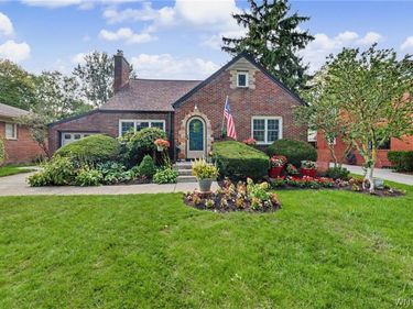 47 Huxley Drive, Buffalo, NY 14226