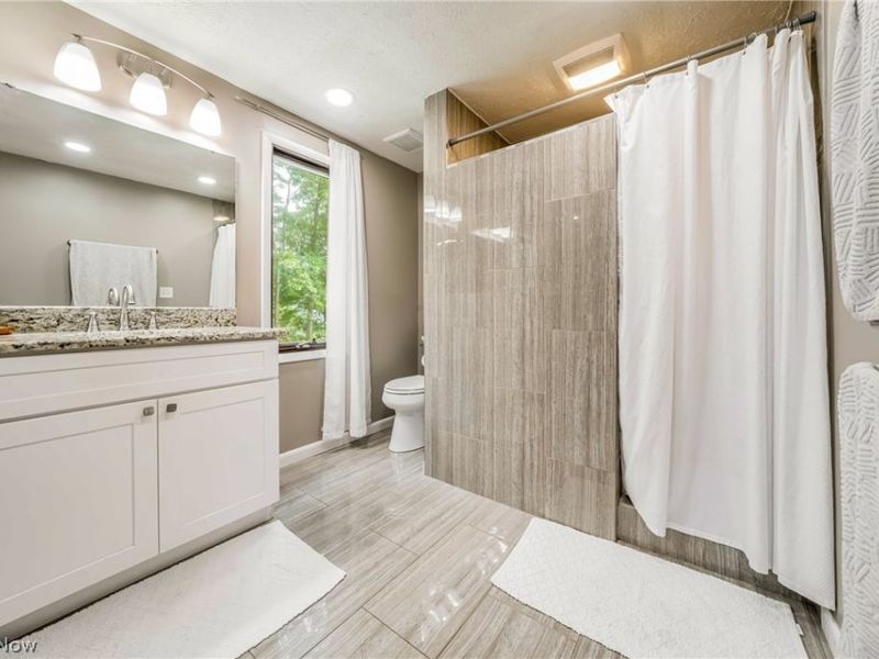 427 Armour Road, Avon Lake, OH 44012 Photo 24