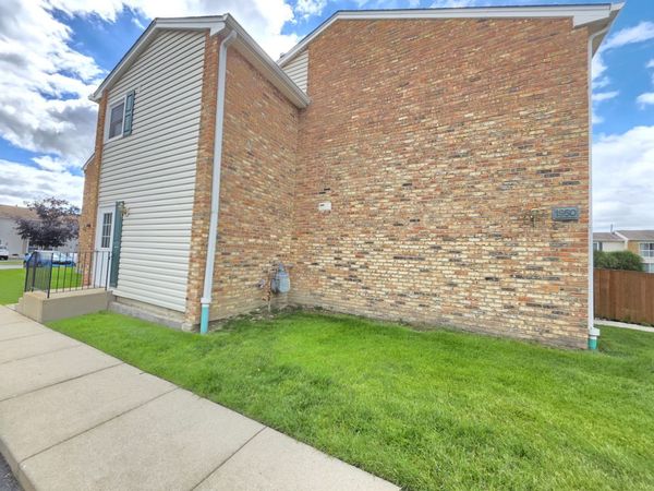 1950 Kenilworth Circle , Unit A, Hoffman Estates, IL 60169