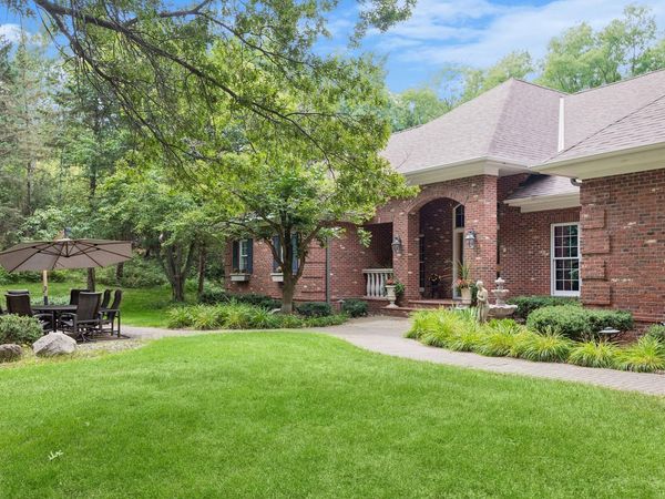 1959 Pine Ridge Drive, West Saint Paul, MN 55118