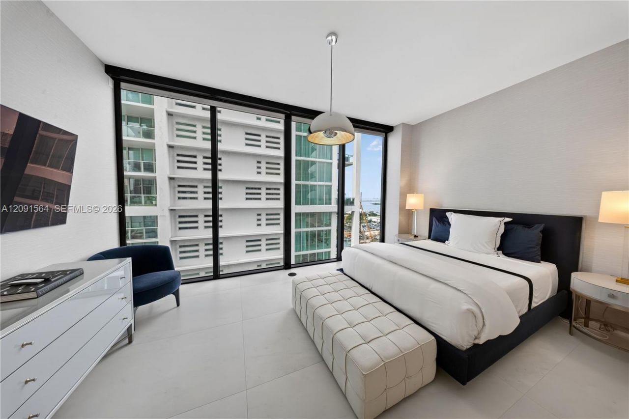 1000 NE Biscayne Blvd , Unit 2202, Miami, FL 33132 Photo