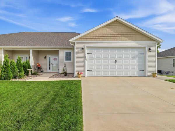 137 Linden Lane, Fox Lake, WI 53933