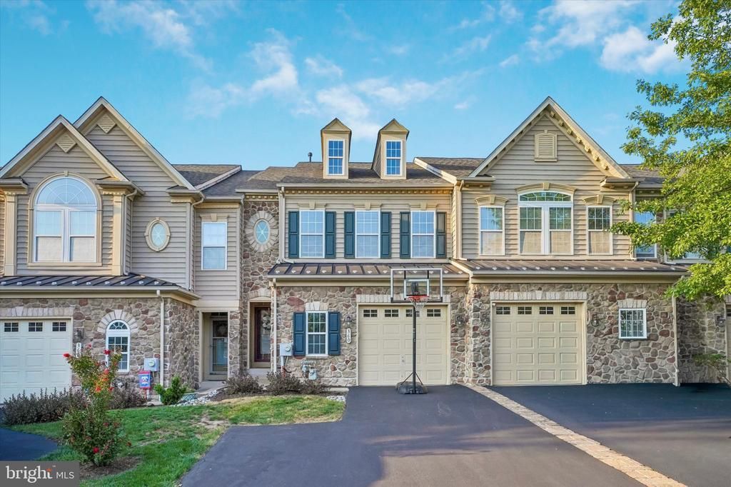 360 VILLAGE WAY , CHALFONT, PA 18914