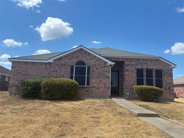 1809 Chapman Drive , Lancaster, TX 75134