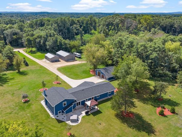 N8005 Ashley Road, Portage, WI 53901