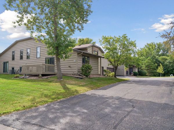 15331 39th Avenue N, Plymouth, MN 55446