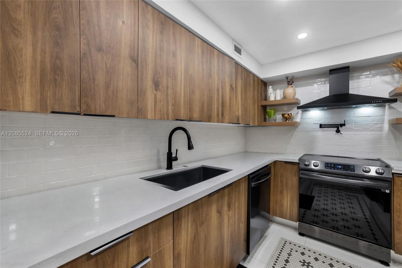 6770 Indian Creek Dr, Unit 11E, Miami Beach, FL 33141 Photo