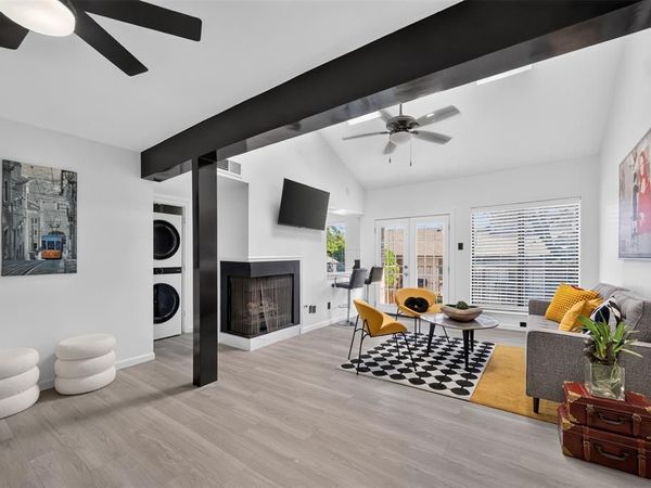 7522 Holly Hill Drive , Unit 8, Dallas, TX 75231