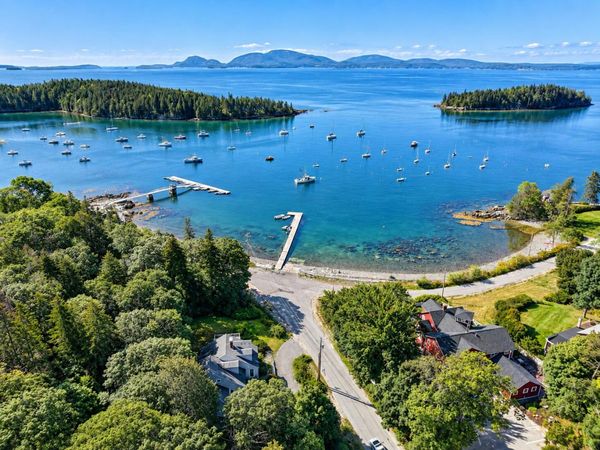5 Main Street , Sorrento, ME 04677