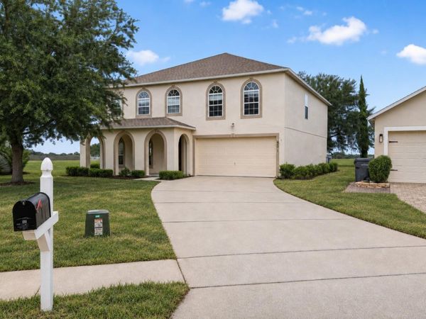 401 BLAKE AVENUE , DAVENPORT, FL 33897
