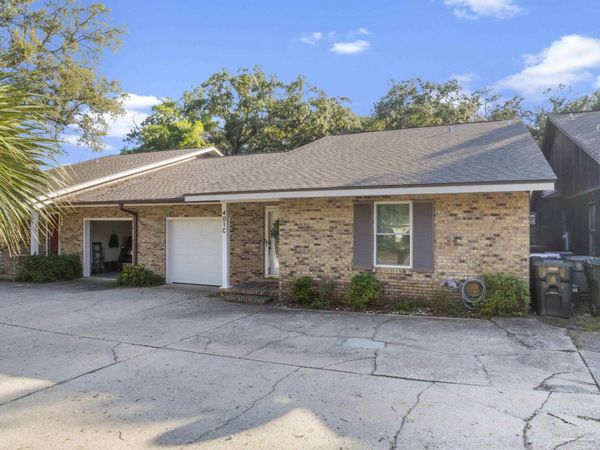 401 Bayshore Dr, Unit C, Pensacola, FL 32507