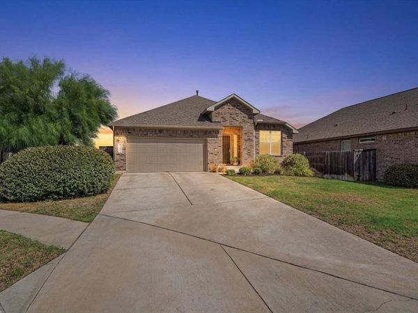 102 Patrick Herndon DR, Bastrop, TX 78602