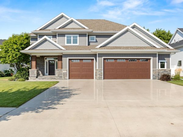3764 Aspyn Lane N, Fargo, ND 58102
